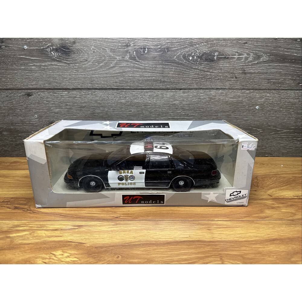 UT MODELS 1/18 SCALE CHEVROLET CAPRICE BREA SALOON CALIFORNIA POLICE CAR